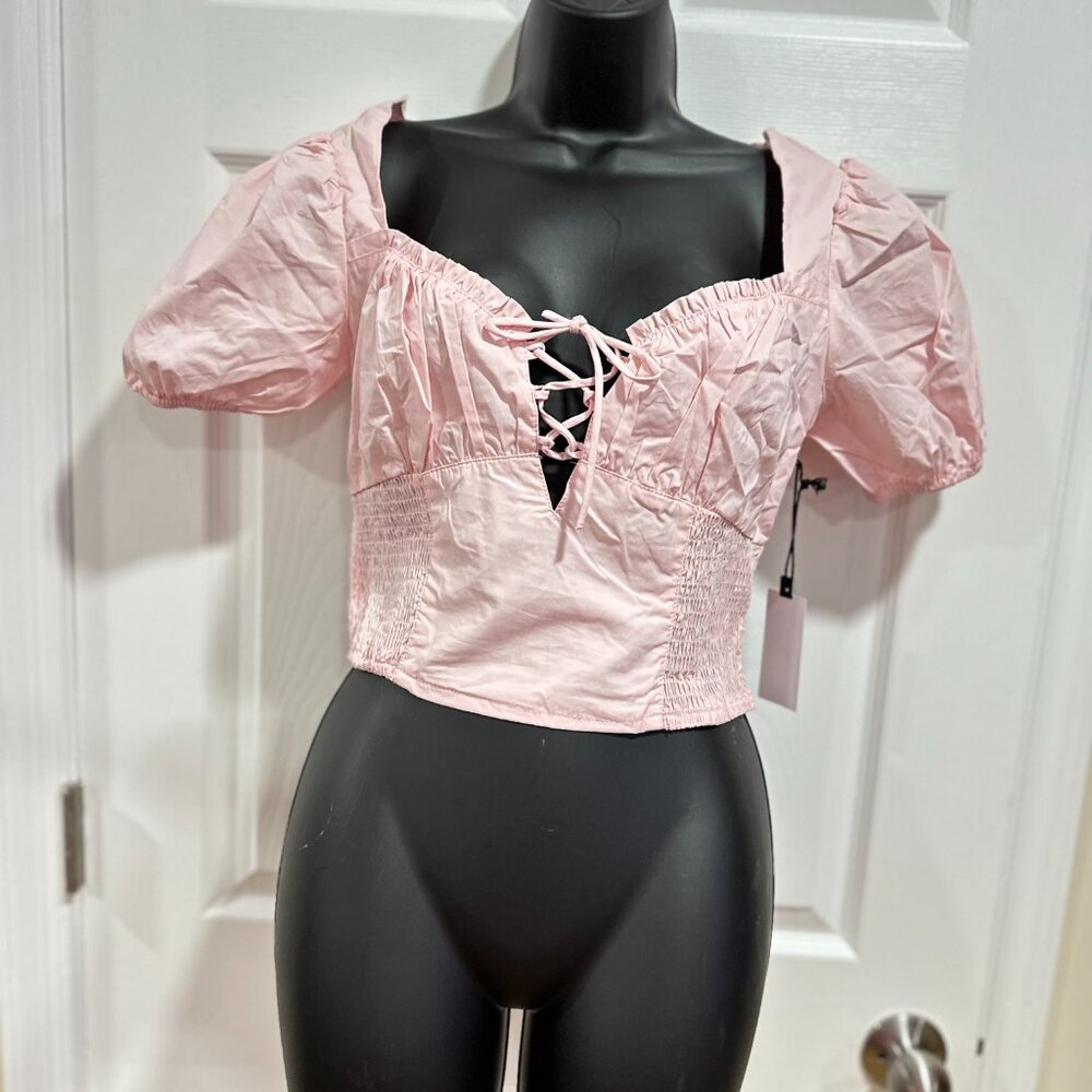 NWT ASTR The Label Women's Pink Puff Sleeve Smocked Blouse Size M